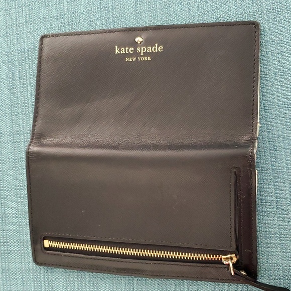 kate spade Handbags - KATE SPADE WALLET CREAM/BLACK